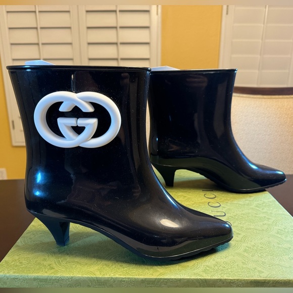New Authentic Gucci GG Logo Rubber Boots - Picture 3 of 12